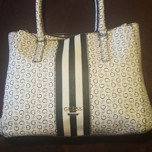 Guess purse